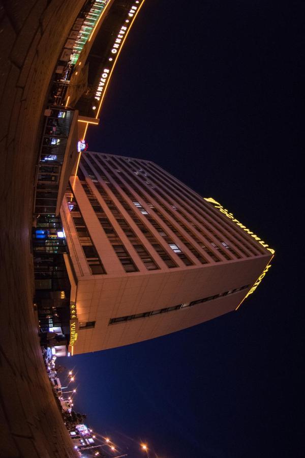 Hotel Yubileiny Minsk Extérieur photo
