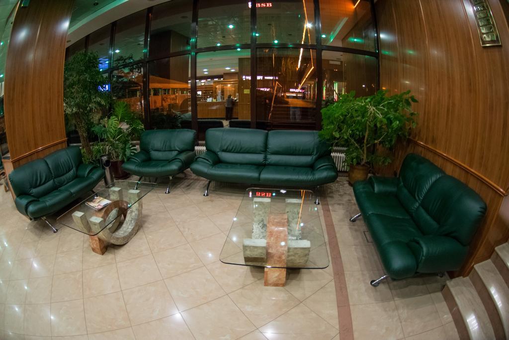 Hotel Yubileiny Minsk Extérieur photo