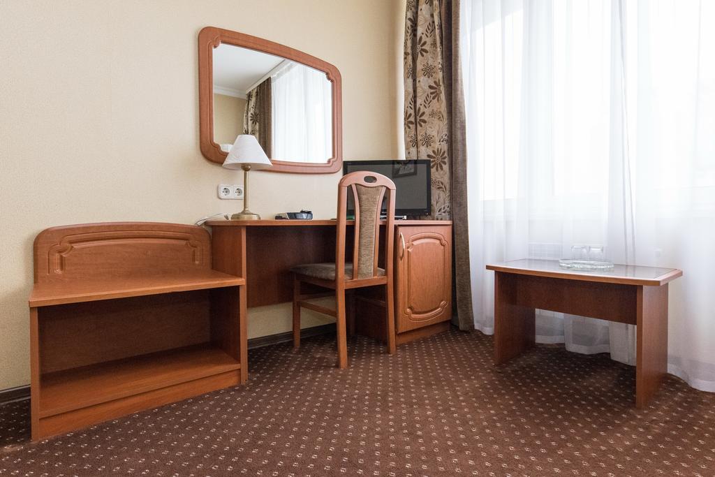 Hotel Yubileiny Minsk Extérieur photo