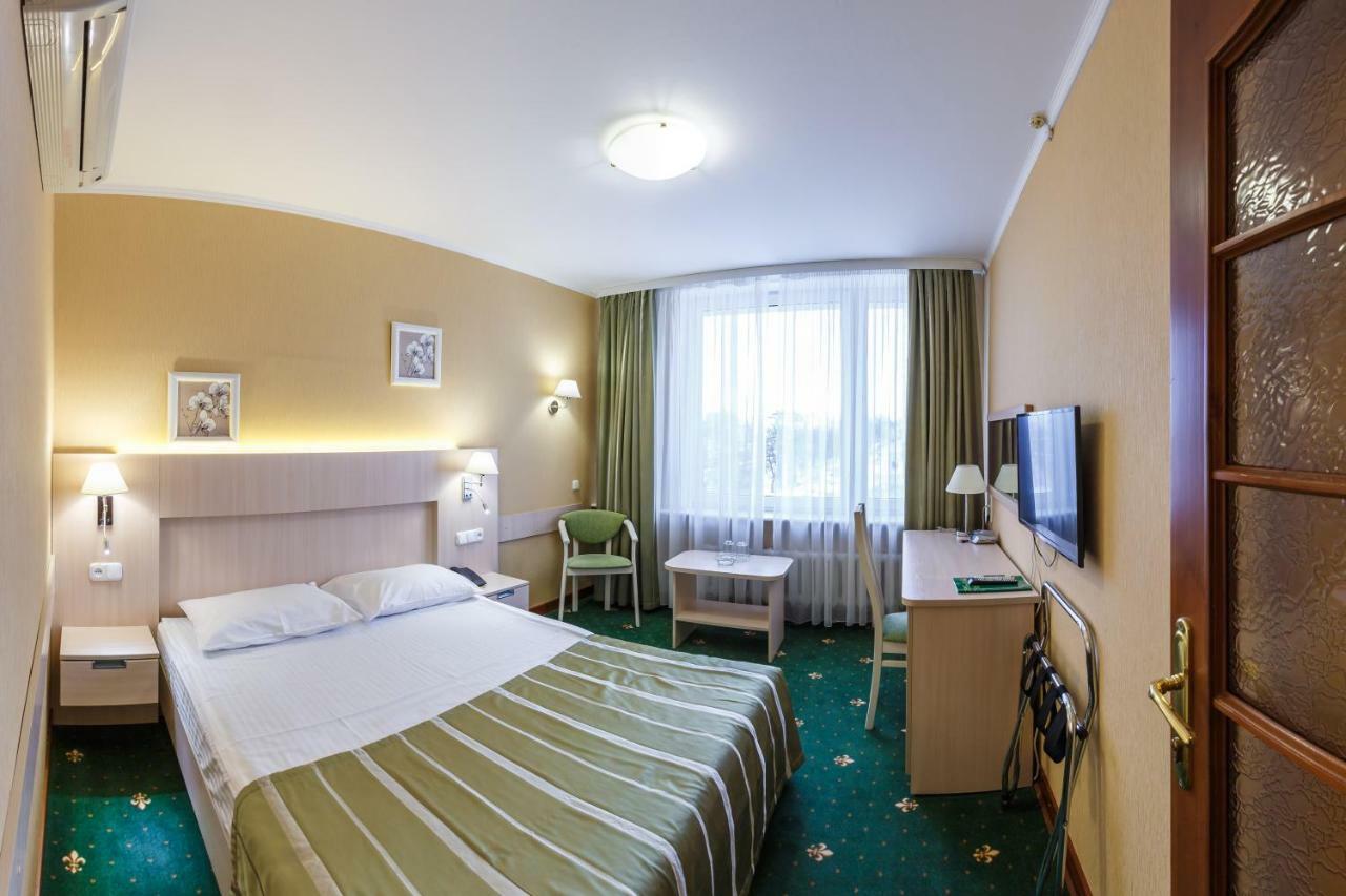 Hotel Yubileiny Minsk Extérieur photo